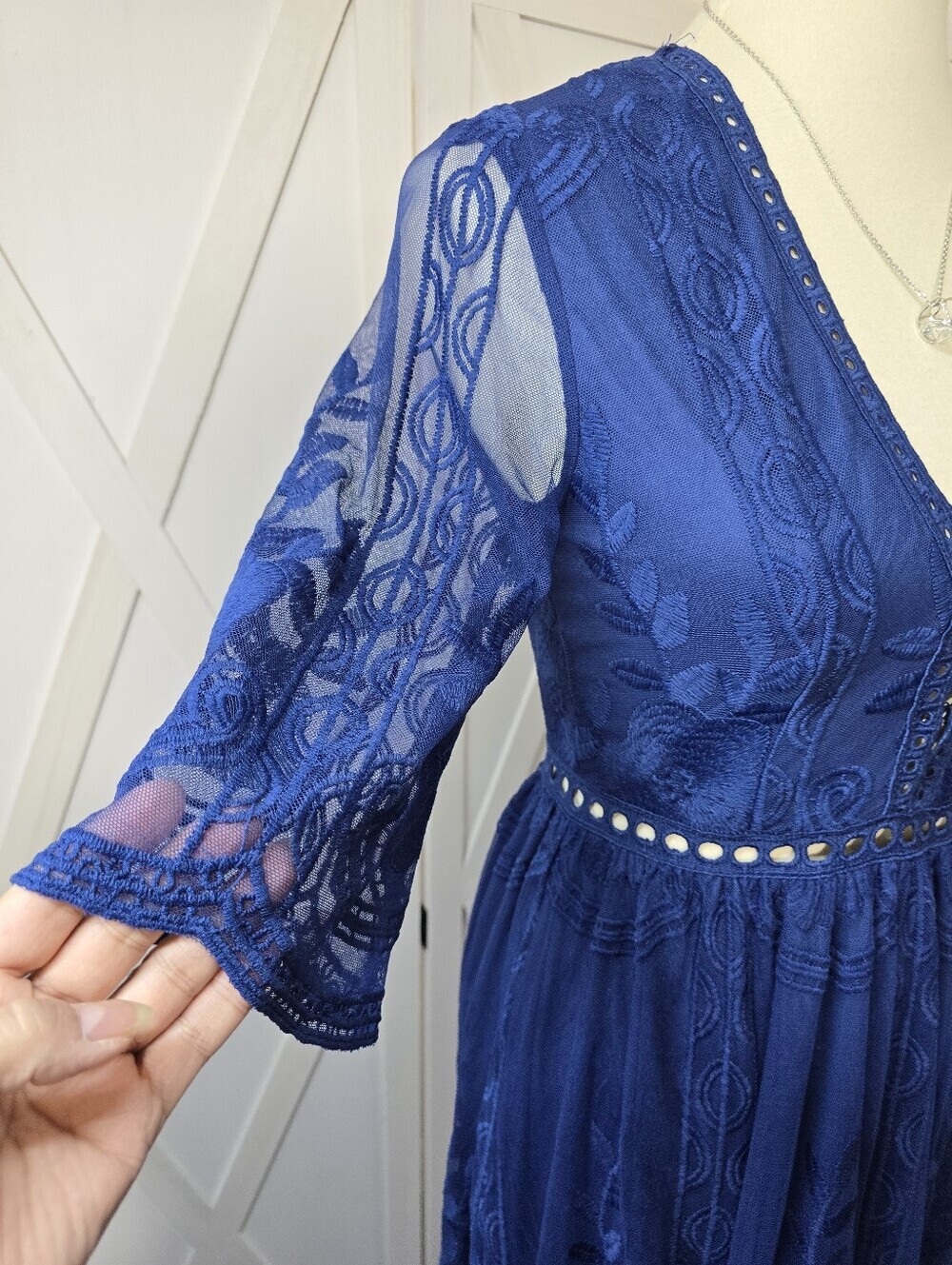 Southern Fried Chics Blue Floral Lace Boho V-Neckline Maxi Dress (NWT) - Picture 6 of 12